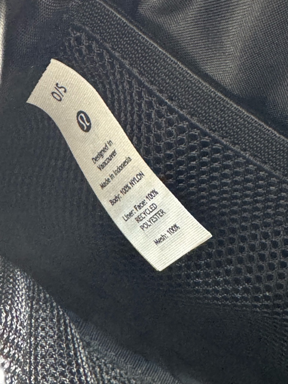 Lululemon Everywhere Belt Bag (2L) - Picture 3 of 8